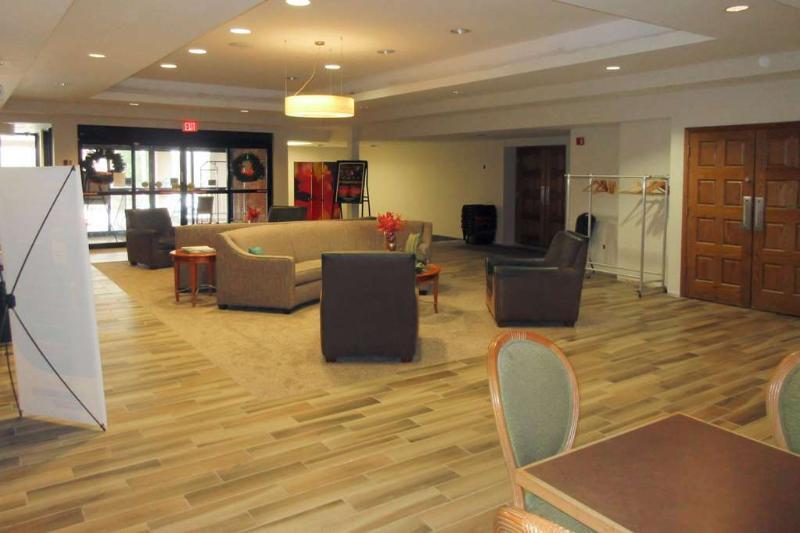 Comfort Inn & Suites Montrose Hill Exteriör bild